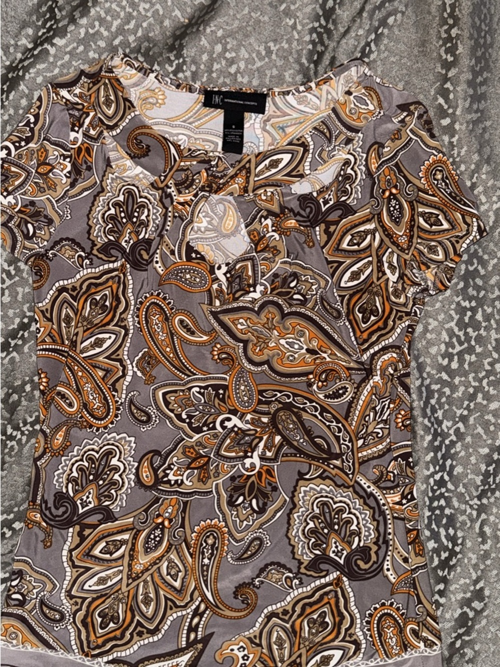 INC International Concepts Grey Paisley Short-Sleeve Top